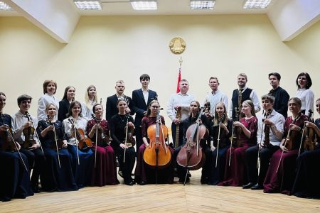 Камерный оркестр УО ЛГМК_Музыкальный Мир